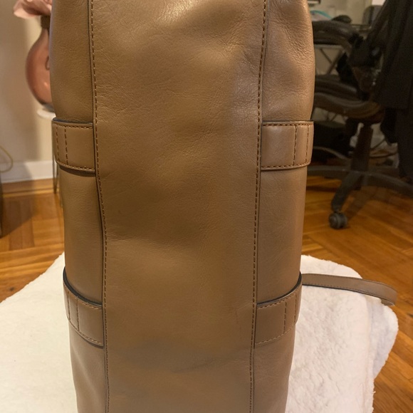 Aritzia six eleven duffle - Picture 5 of 8